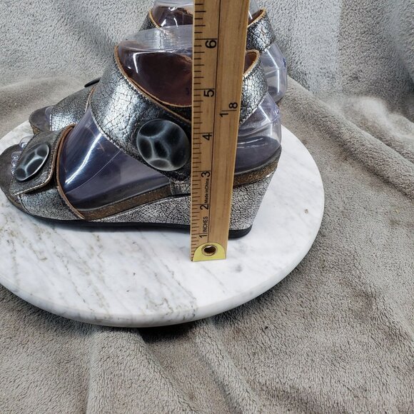 Taos Footwear Shoes Womens EU 36 US 5-5.5 Silver Leather Carousel Sandals *Read* - Picture 2 of 11
